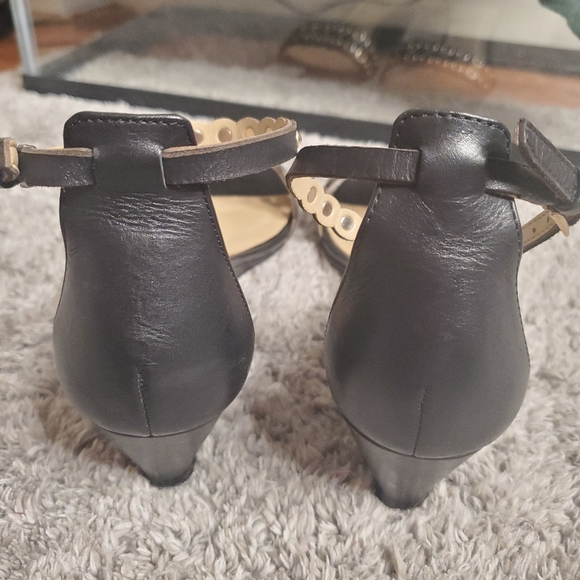 Ann Taylor Shoes - Picture 3 of 5